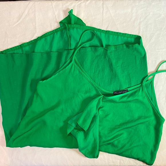 Zara green ruffle long cami tank top spaghetti strap size L - Picture 4 of 6